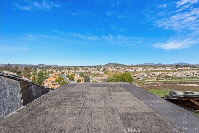 details featuring a mountain view