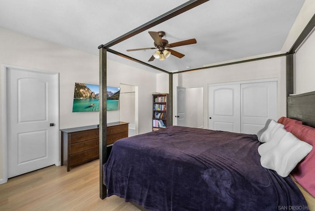 bedroom with light wood-type flooring and ceiling fan