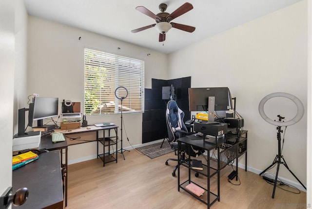 office area featuring light wood-type flooring and ceiling fan