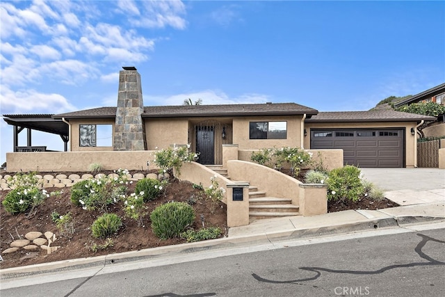 view of front of house featuring a garage