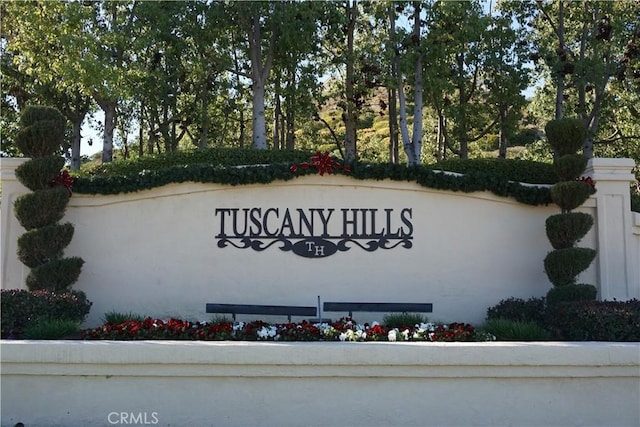 33 Corte Palazzo, Lake Elsinore, CA 92532 - view of community sign
