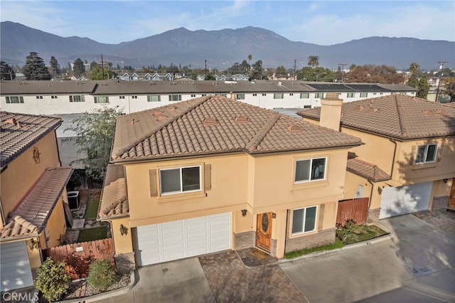 bird's eye view featuring a mountain view