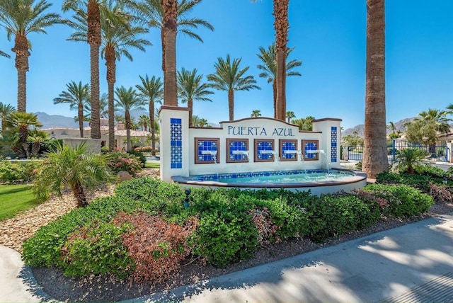 view of community / neighborhood sign