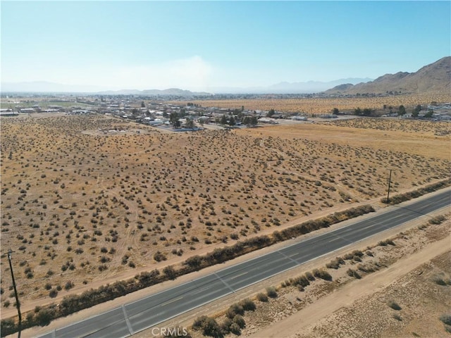 Listing photo 2 for 21025 Waalew Rd, Apple Valley CA 92307