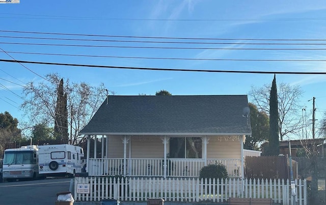 bungalow-style house with covered porch