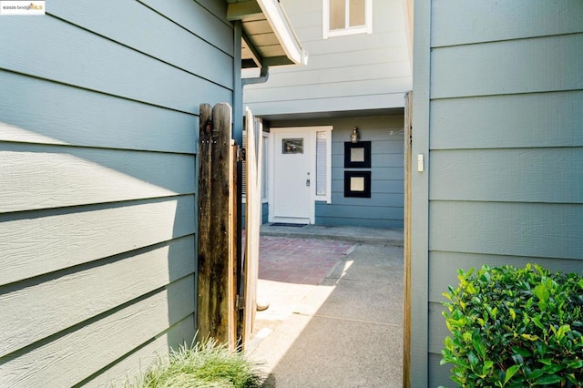 view of property entrance