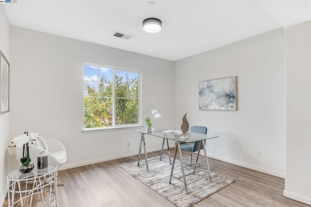 office area featuring light hardwood / wood-style flooring