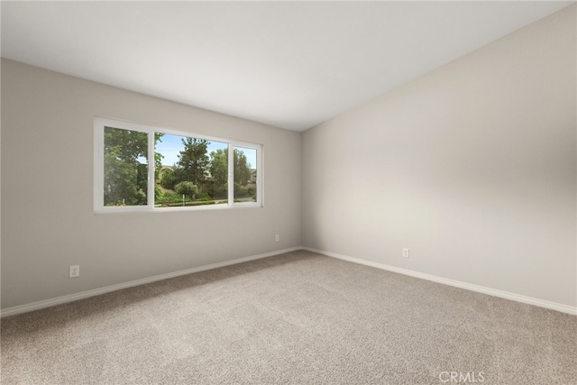 view of carpeted spare room