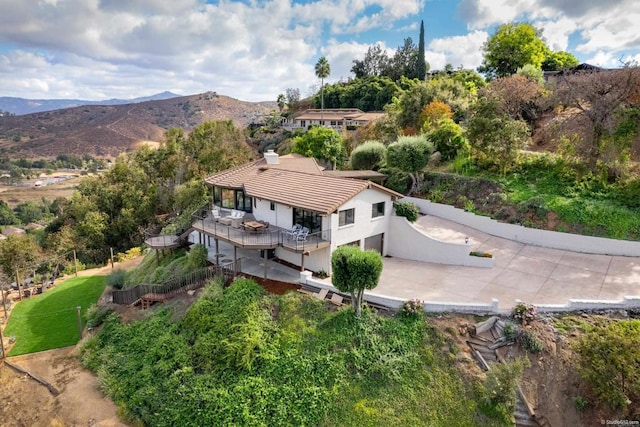 bird's eye view featuring a mountain view