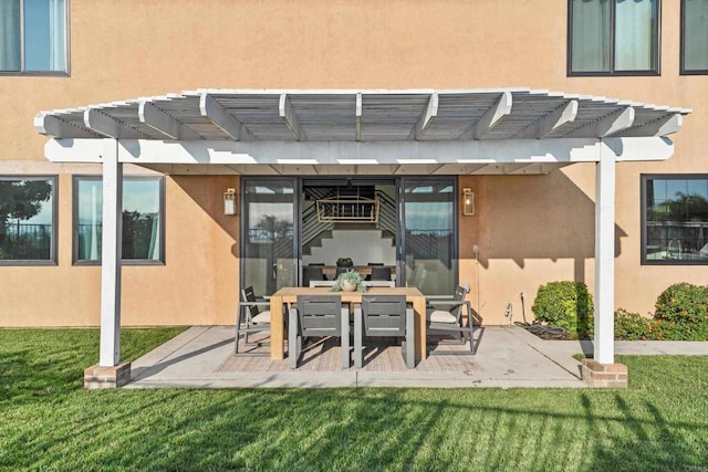 view of patio featuring a pergola