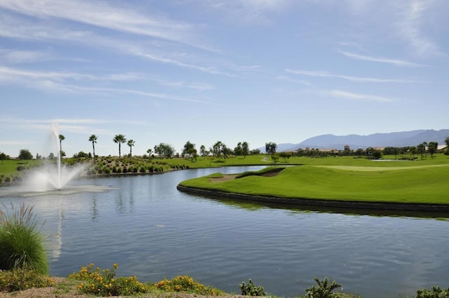 water view featuring a mountain view