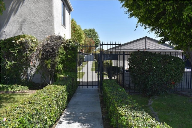 1718 Puente Ave Unit 40, Baldwin Park, CA 91706 - gate featuring fence