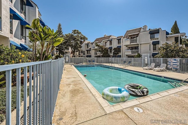 view of swimming pool