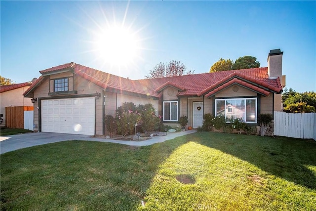 view of front of house featuring a front yard