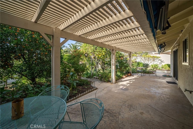 view of patio featuring a pergola