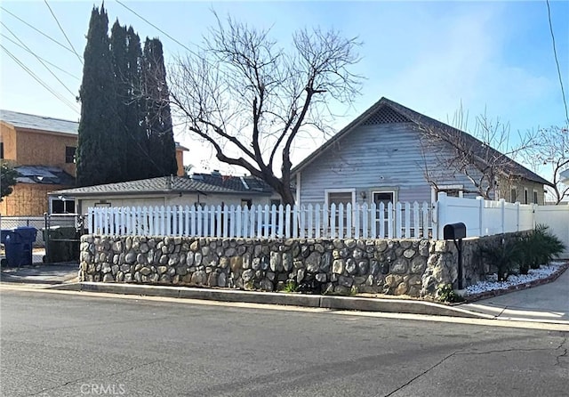 view of front of house