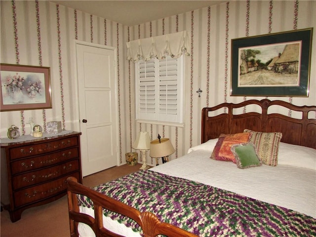 view of carpeted bedroom