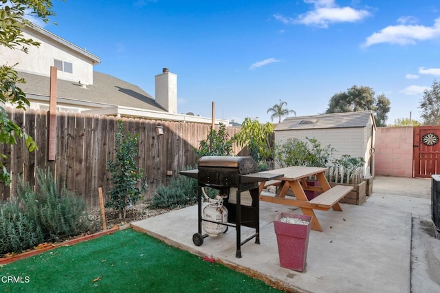 view of patio featuring area for grilling