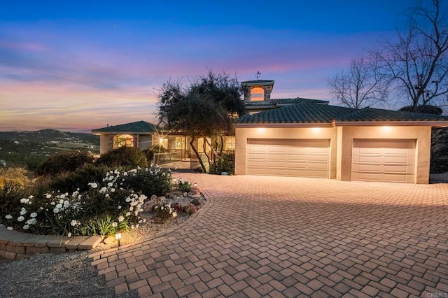 view of front of house featuring a garage