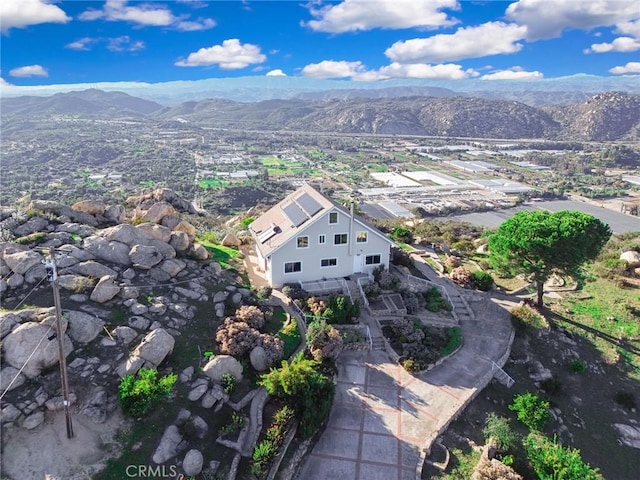 bird's eye view featuring a mountain view