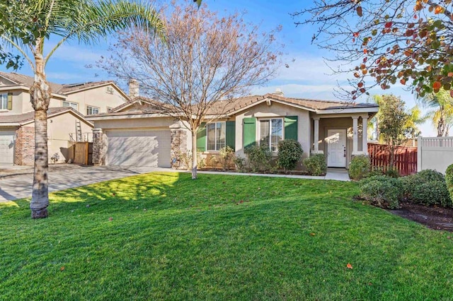 ranch-style home featuring a front lawn