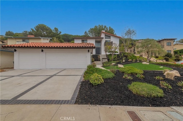 view of mediterranean / spanish-style home