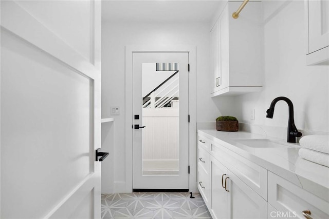 entryway with sink