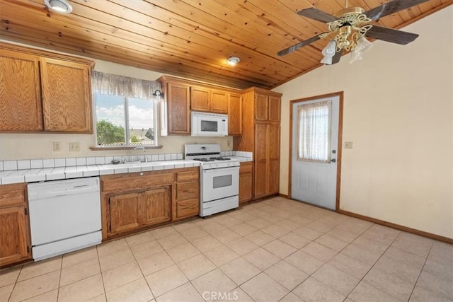 912 Sequoia Dr, Big Bear City, CA 92314 - photo 9