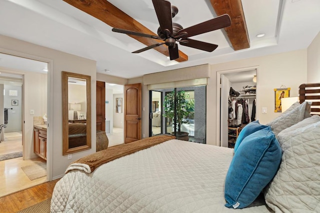 bedroom with ceiling fan, access to exterior, light wood-type flooring, a spacious closet, and connected bathroom