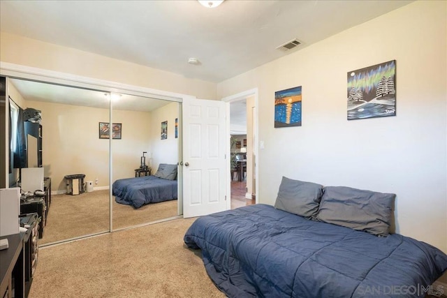 bedroom with a closet