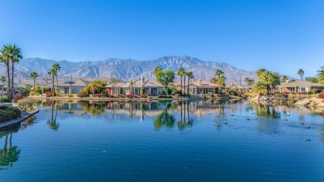 water view featuring a mountain view