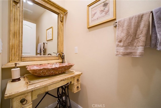 bathroom featuring sink