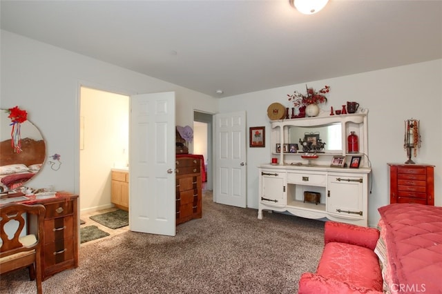 living room featuring carpet floors