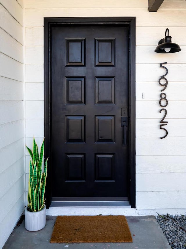 view of entrance to property