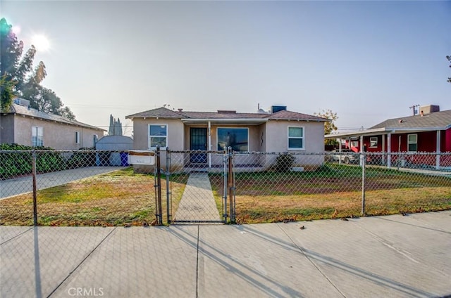 view of front of property with a front lawn