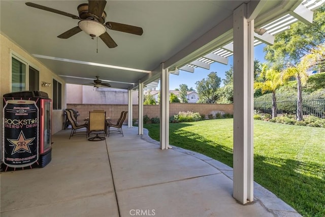 view of patio with ceiling fan