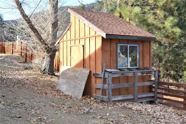 view of outbuilding