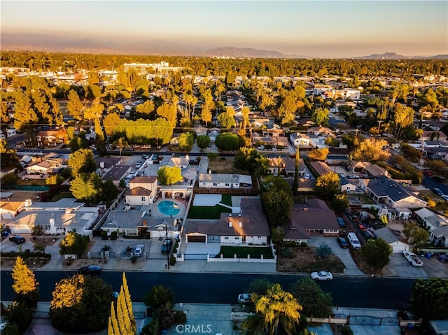 view of aerial view at dusk