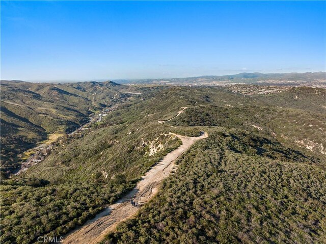 bird's eye view with a mountain view