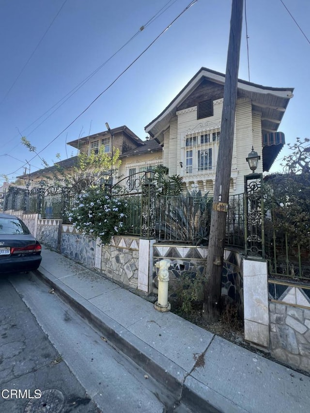 view of front of home