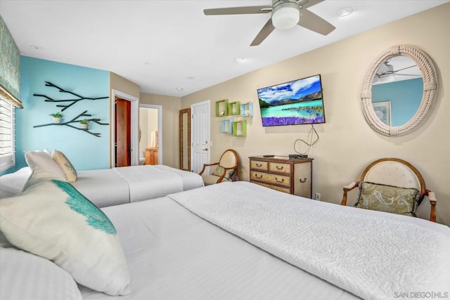 bedroom featuring ceiling fan