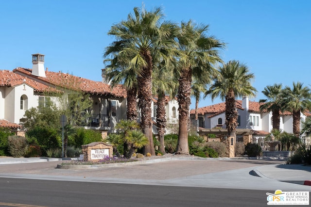 view of mediterranean / spanish-style house