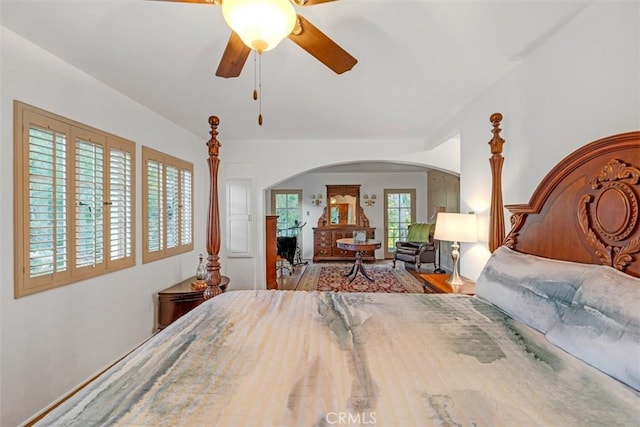 bedroom featuring ceiling fan