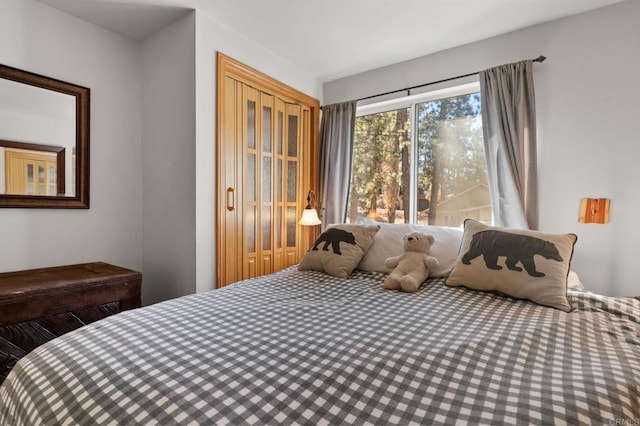 bedroom featuring a closet