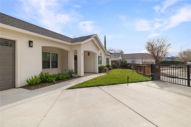 exterior space featuring a lawn