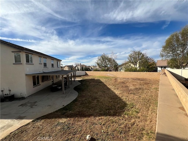 view of yard with a patio