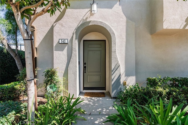 view of property entrance