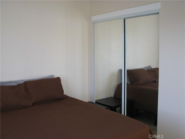 bedroom with a closet