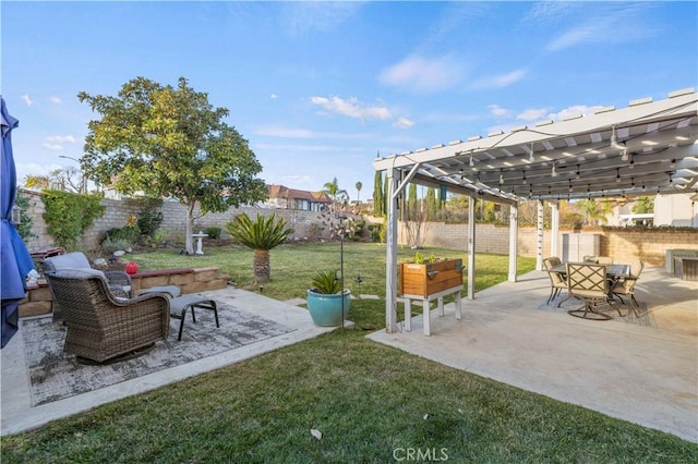 view of yard featuring a pergola and a patio