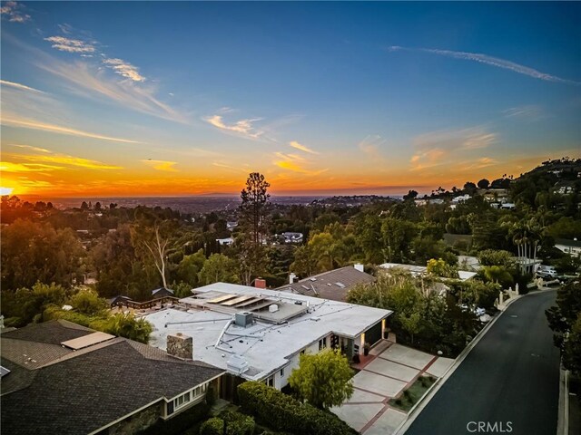 view of aerial view at dusk